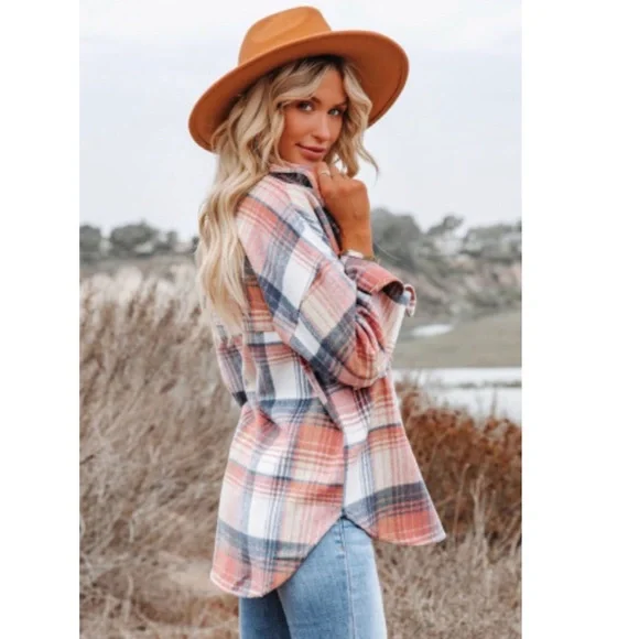 Pink plaid shirt overshirt jacket button up with pockets - Picture 3 of 14